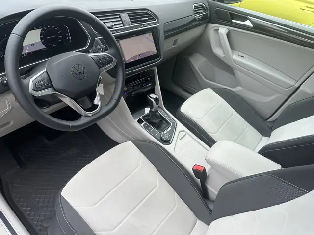 Volkswagen Tiguan view 11