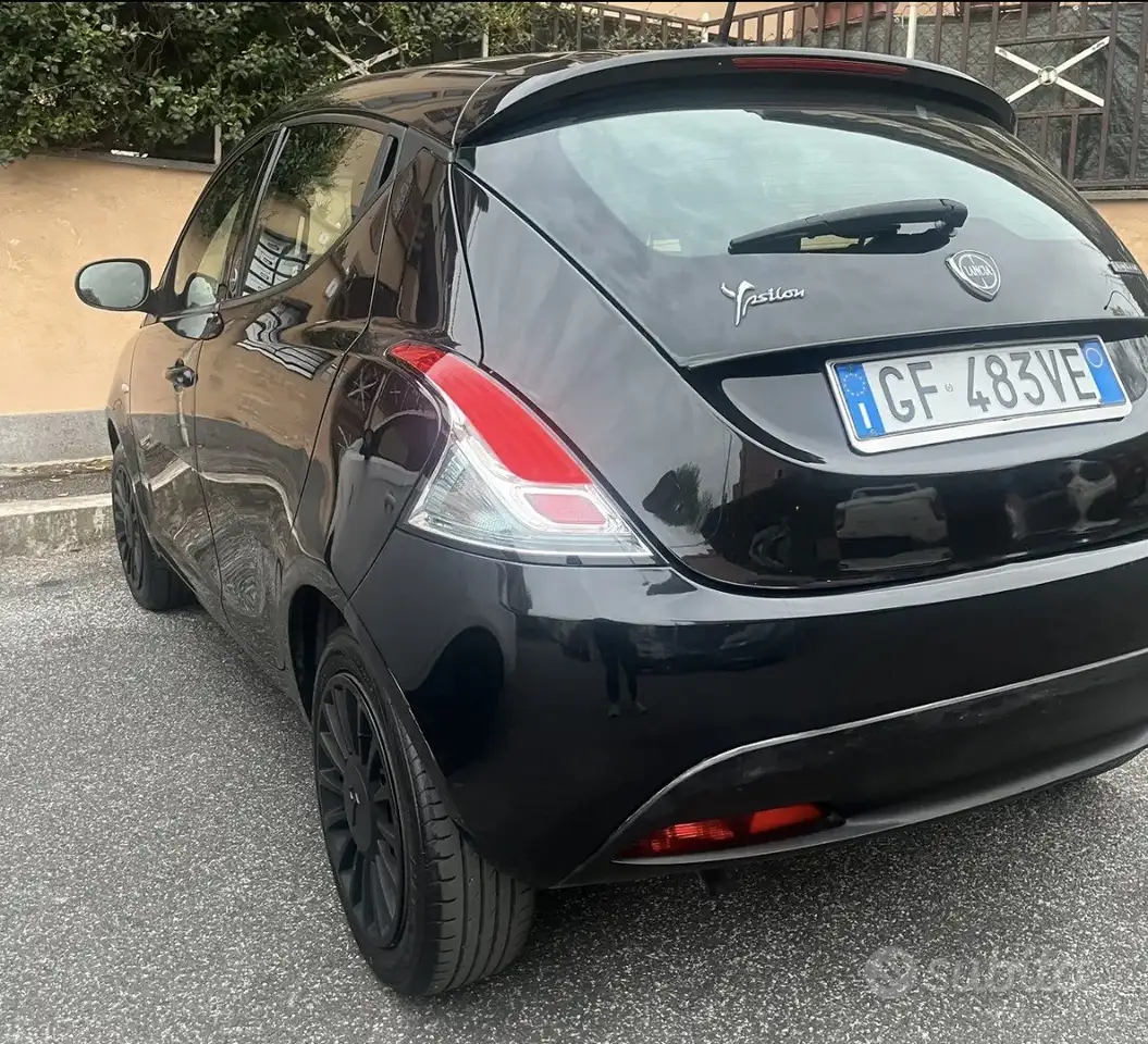 Lancia Ypsilon 2021