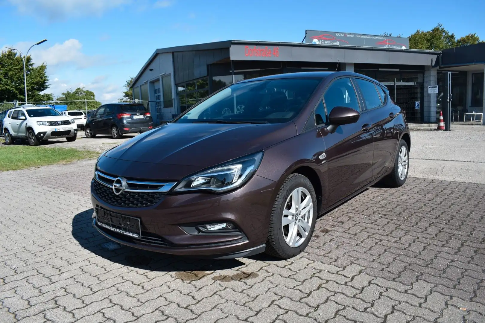 Opel Astra K Lim. 5-trg. Active Start/Stop Braun - 1