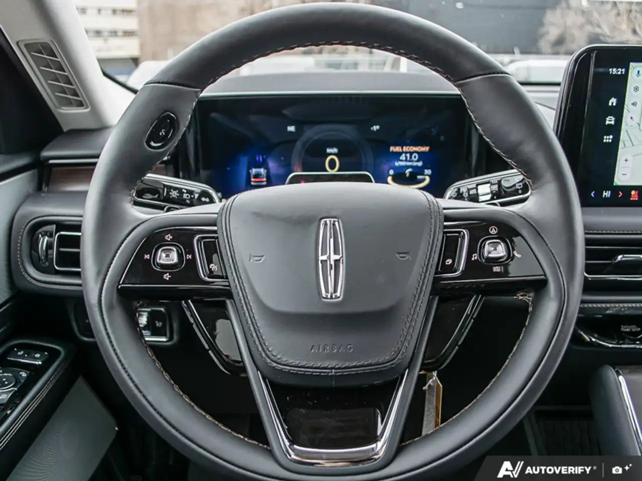 Lincoln Aviator снимка Lincoln Aviator