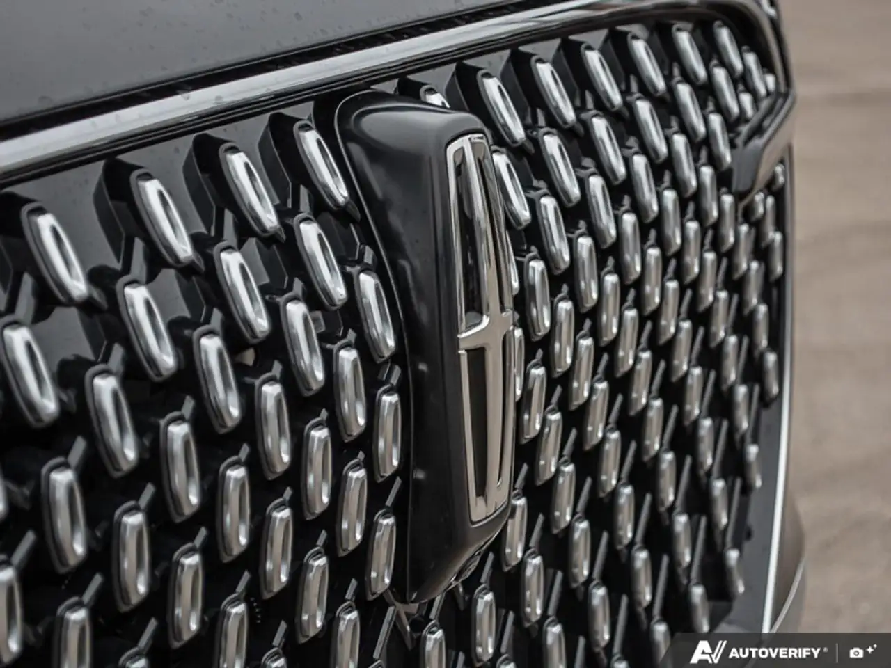 Lincoln Aviator снимка Lincoln Aviator