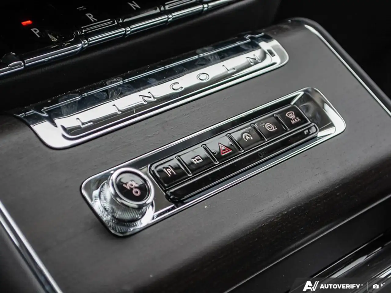 Lincoln Aviator снимка Lincoln Aviator