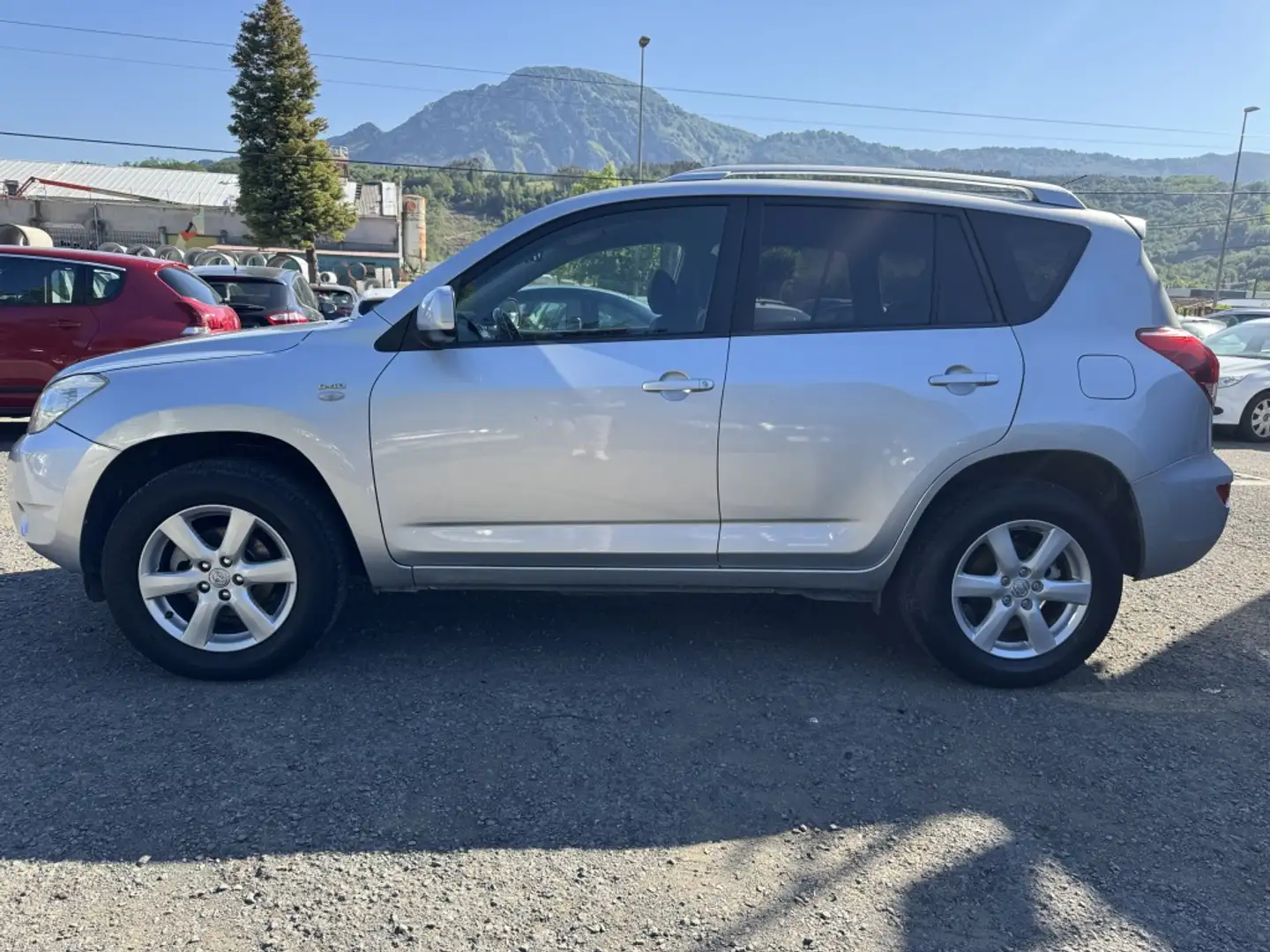 Toyota RAV 4 2.2D-4D Executive Серый - 2