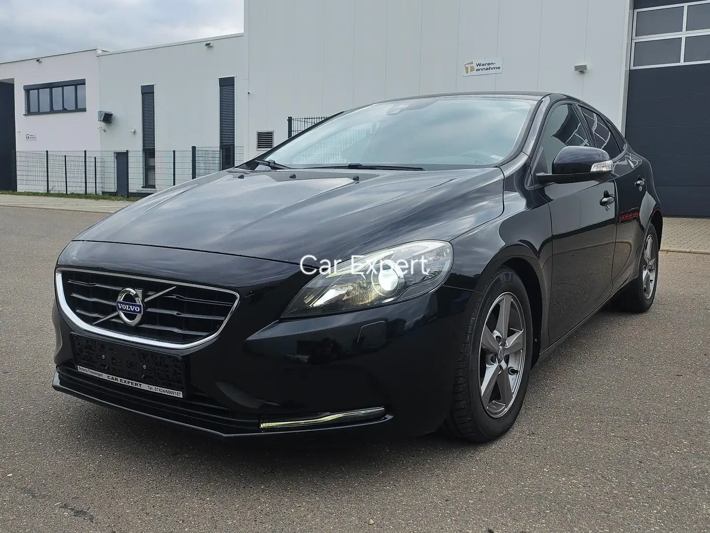 Volvo V40 Linje You!,Dual-Xenon,Digitaltacho,Scheckheft,SHZ Schwarz - 2