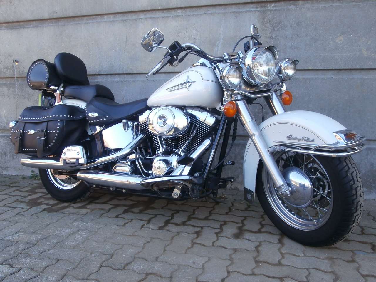 Harley-Davidson Heritage 1450 Heritage Classic (1999 - 02) - FLSTC