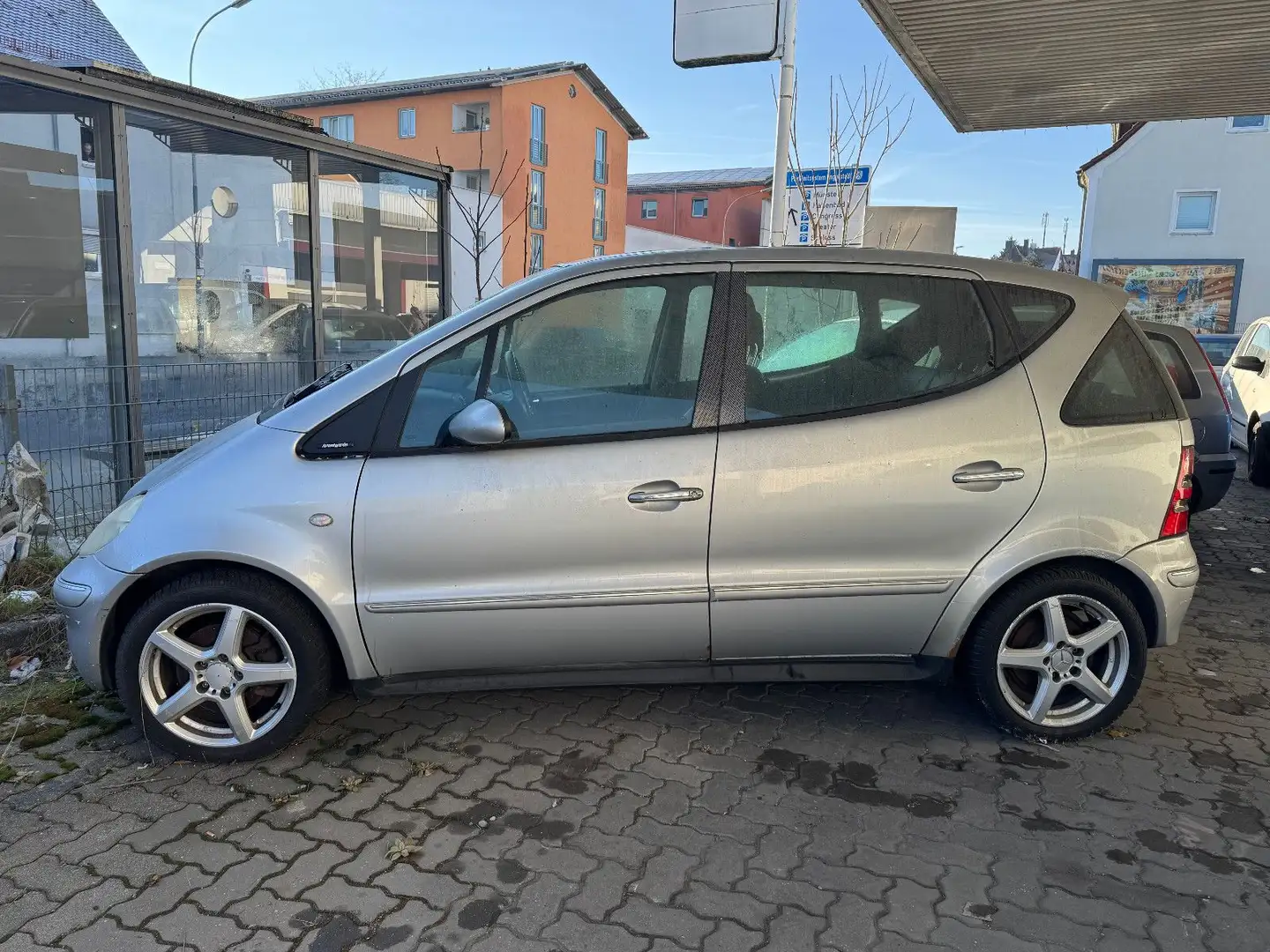 Mercedes-Benz A 190 *Autmoatik*SHZ*TeilLeder* Grau - 2