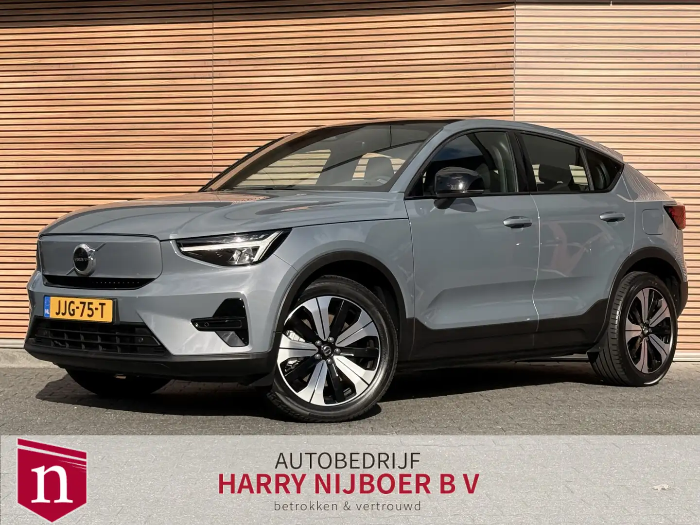 Volvo C40 Recharge Core 69 kWh Panoramadak / Carplay / Camer Gri - 1