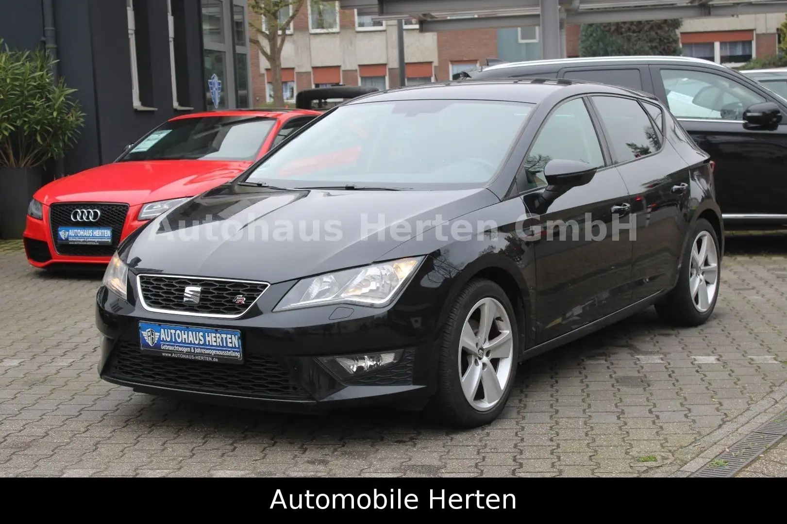SEAT Leon FR 1.4 TSI*5-TÜRIG*NAVI*LEDER*SITZH*2.HAND* Černá - 1