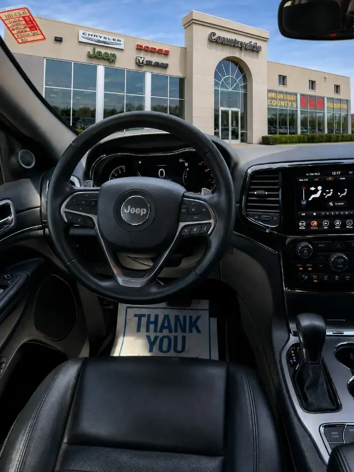 Jeep Grand Cherokee снимка Jeep Grand Cherokee