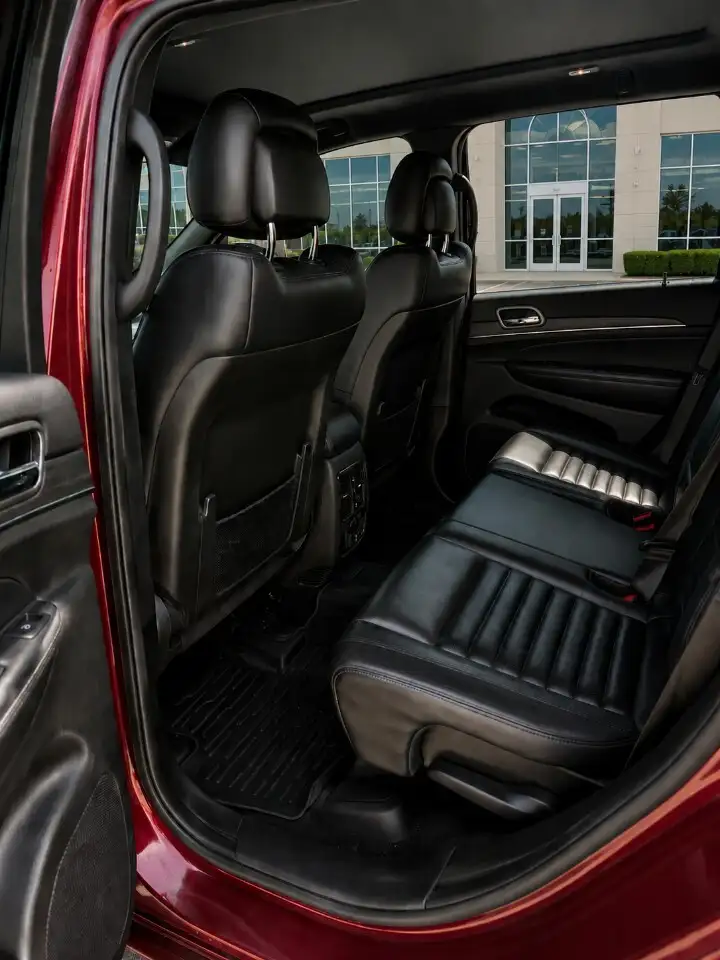 Jeep Grand Cherokee снимка Jeep Grand Cherokee