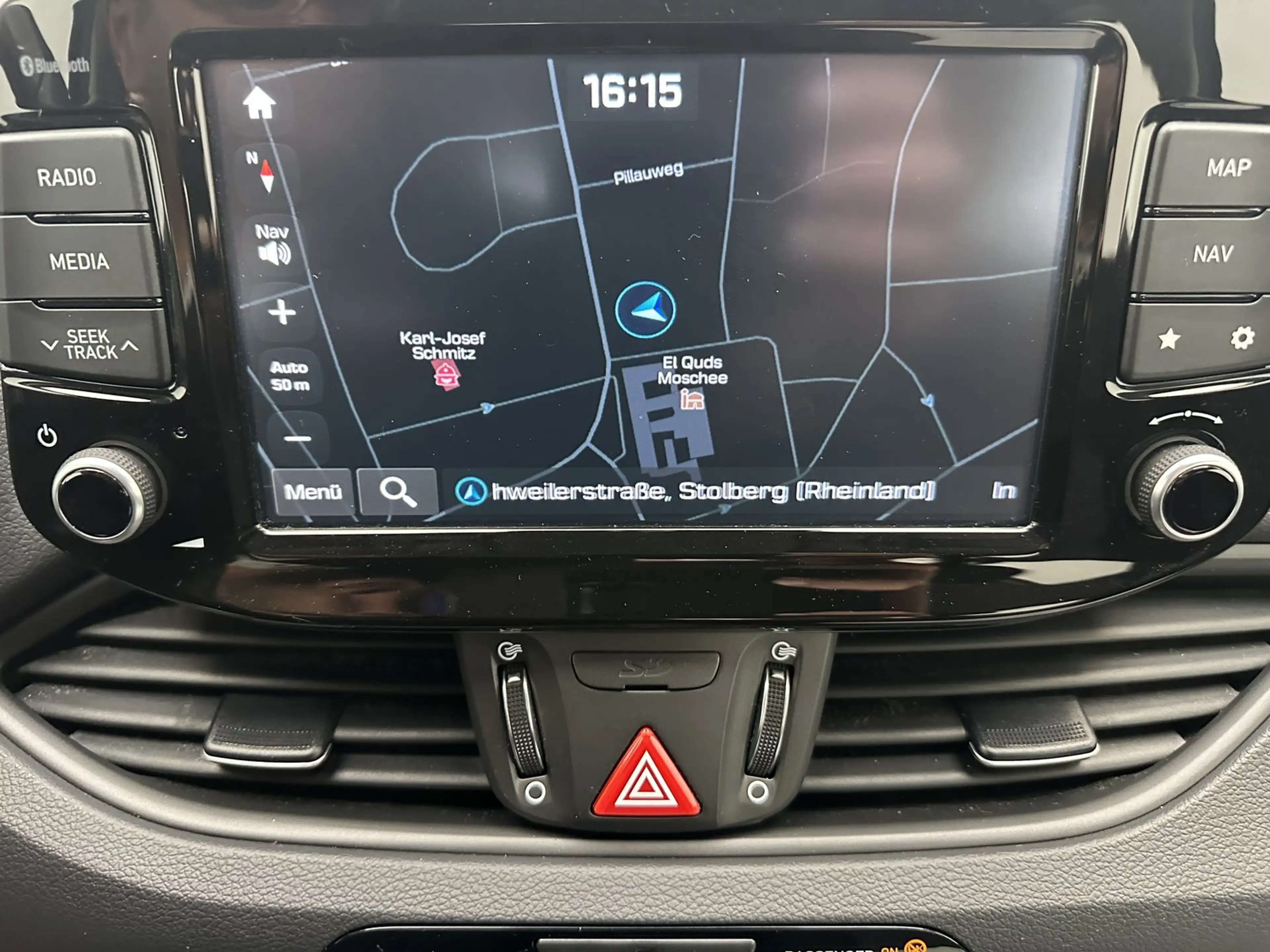 Hyundai i30 Pure "NAVI-CAM-SITZH-PDC-TEMPO-ALU" — photo 14