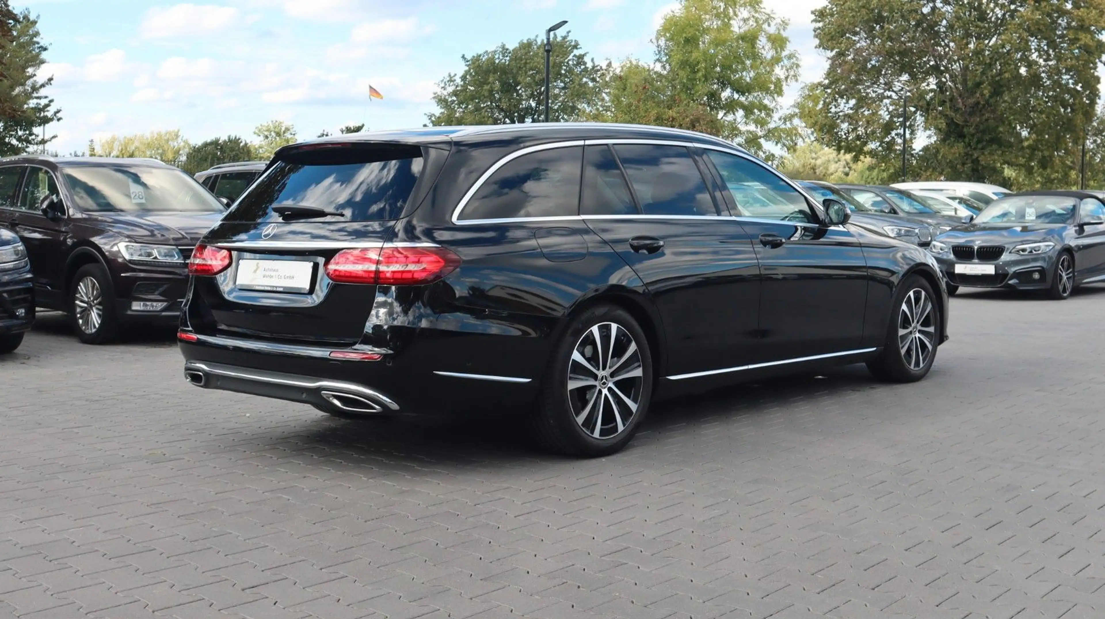 Mercedes-Benz E 200 Exclusive Widescreen CarPlay TotW 360° AHK — photo 6