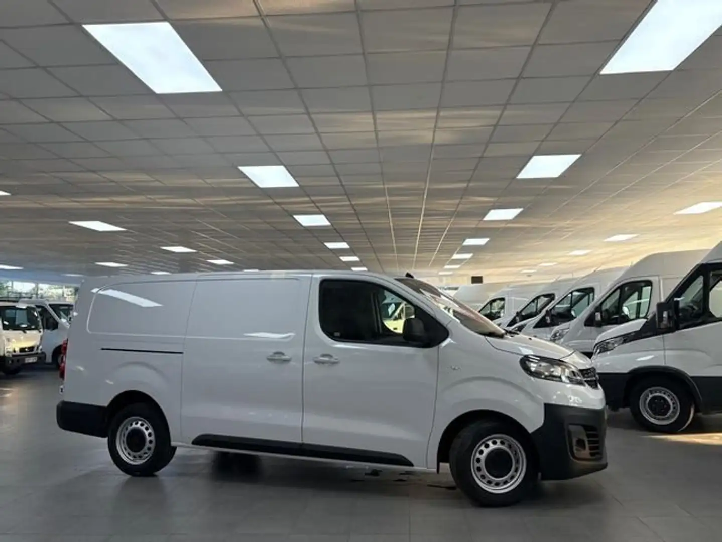 Opel Vivaro 1.5 BlueHDi 74kW (100CV) L Inc. Blanco - 2