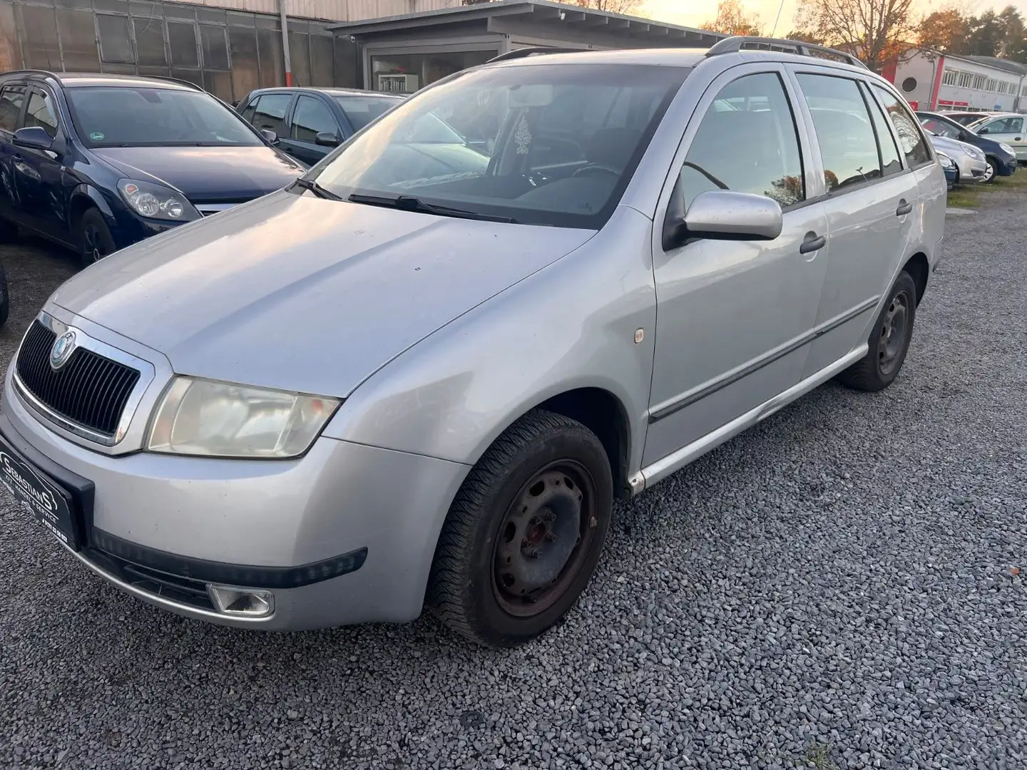 Skoda Fabia 1.4 16V Comfort Combi Silber - 1