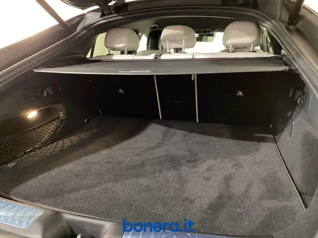 Mercedes-Benz GLC view 9