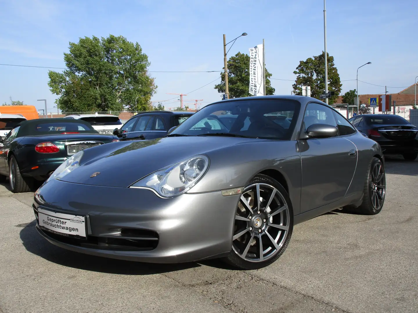 Porsche 996 Carrera 4 Tip. Facelift Grau - 2