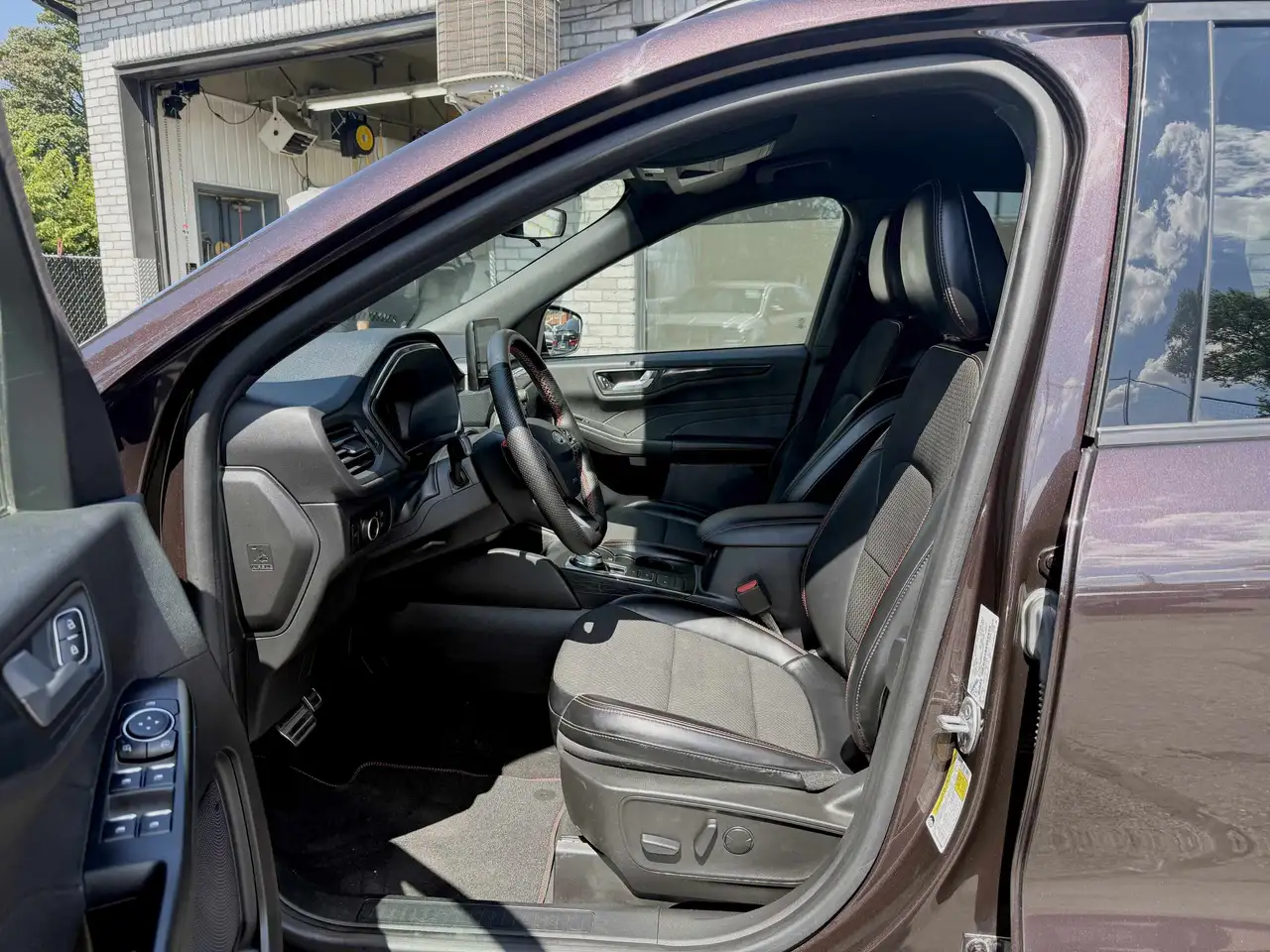 Ford Escape снимка Ford Escape