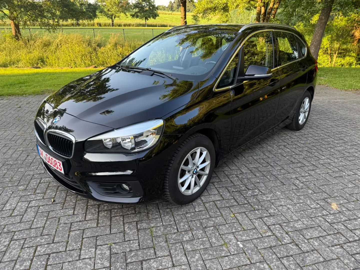 BMW 218 Navi PDC Ahk Schwarz - 1