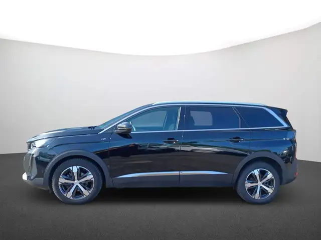 Peugeot 5008 view 5