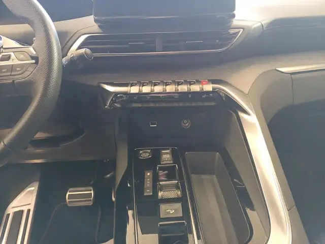 Peugeot 5008 view 13