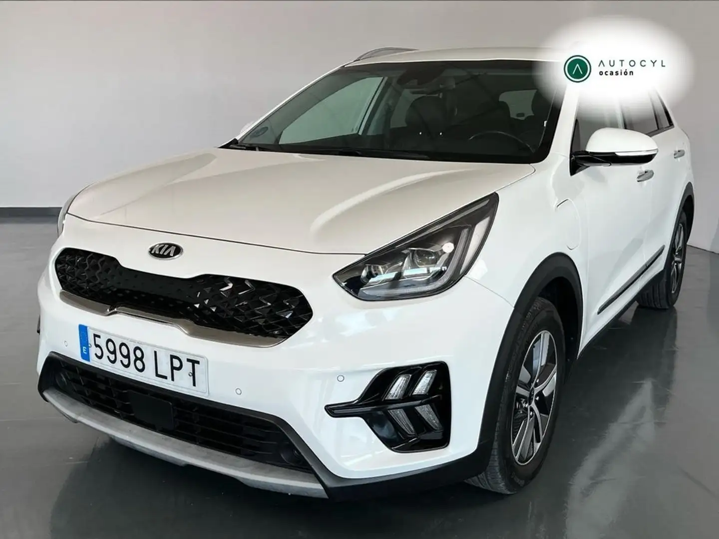 Kia Niro (G5W5K6A1TEV2KK393) F/L 1.6 PHEV Weiß - 2