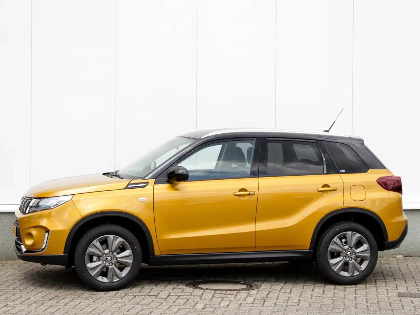 Suzuki Vitara 1.4 Boosterjet Select Smart Hybrid | Navi | Adap. Geel - 2