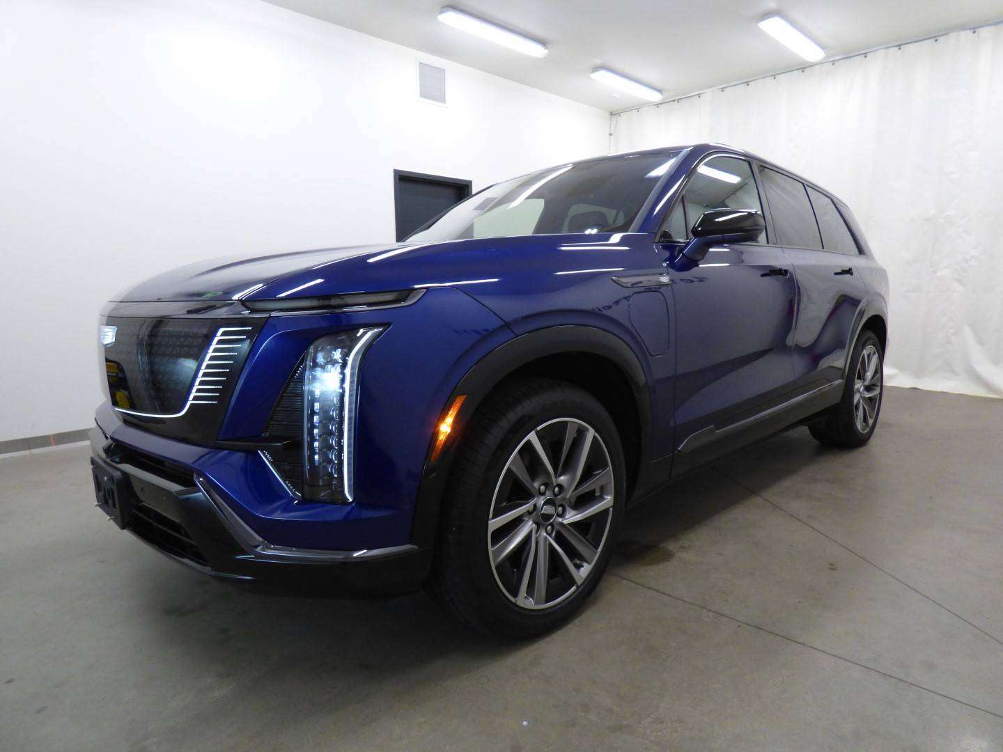 2026 Cadillac Vistiq SPORT, TOIT PANO, CUIR, JAMAIS ACCIDENTÉ, GARANTIE — снимка 1