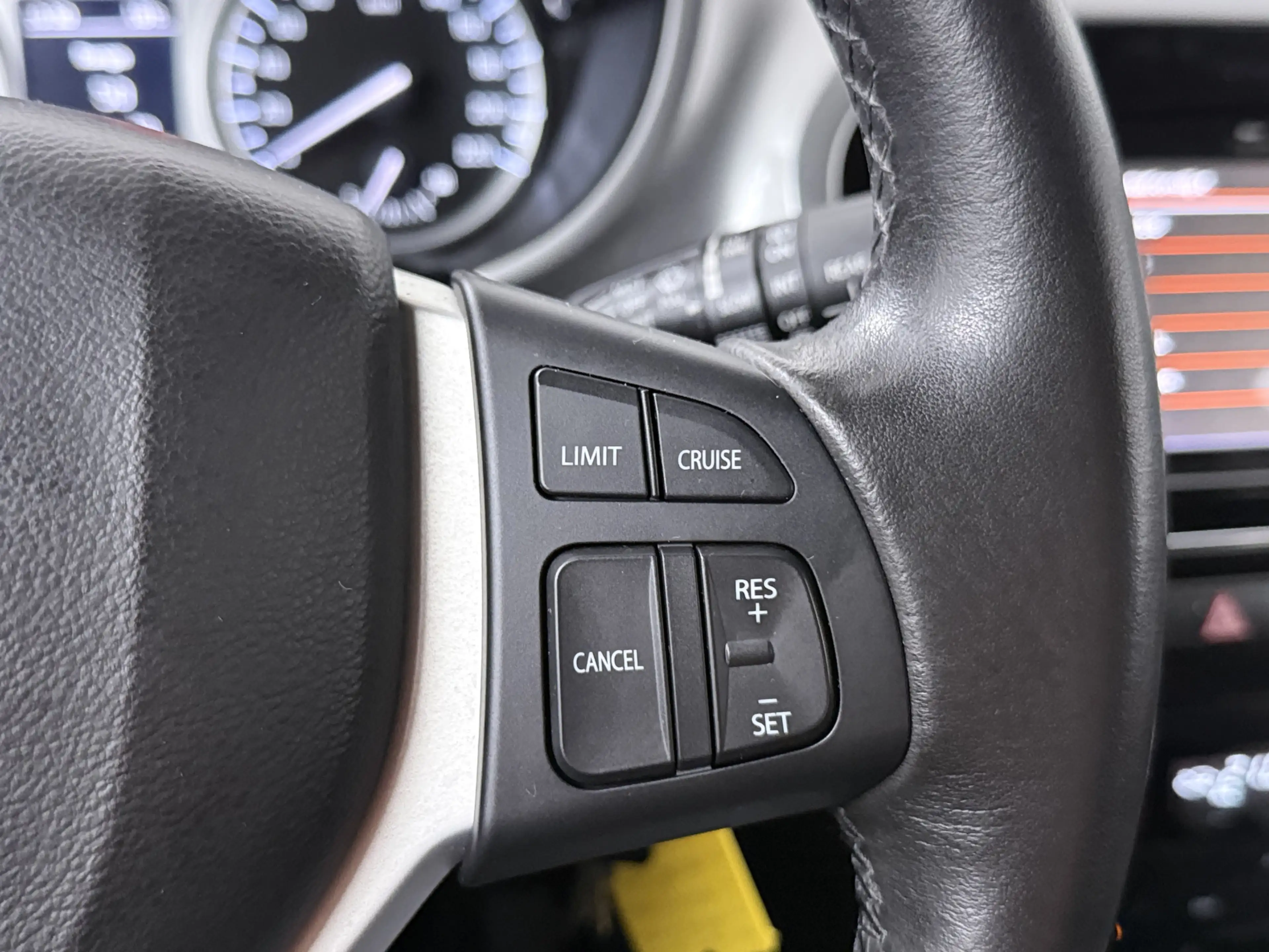 Suzuki Vitara 1.6 Exclusive — photo 11