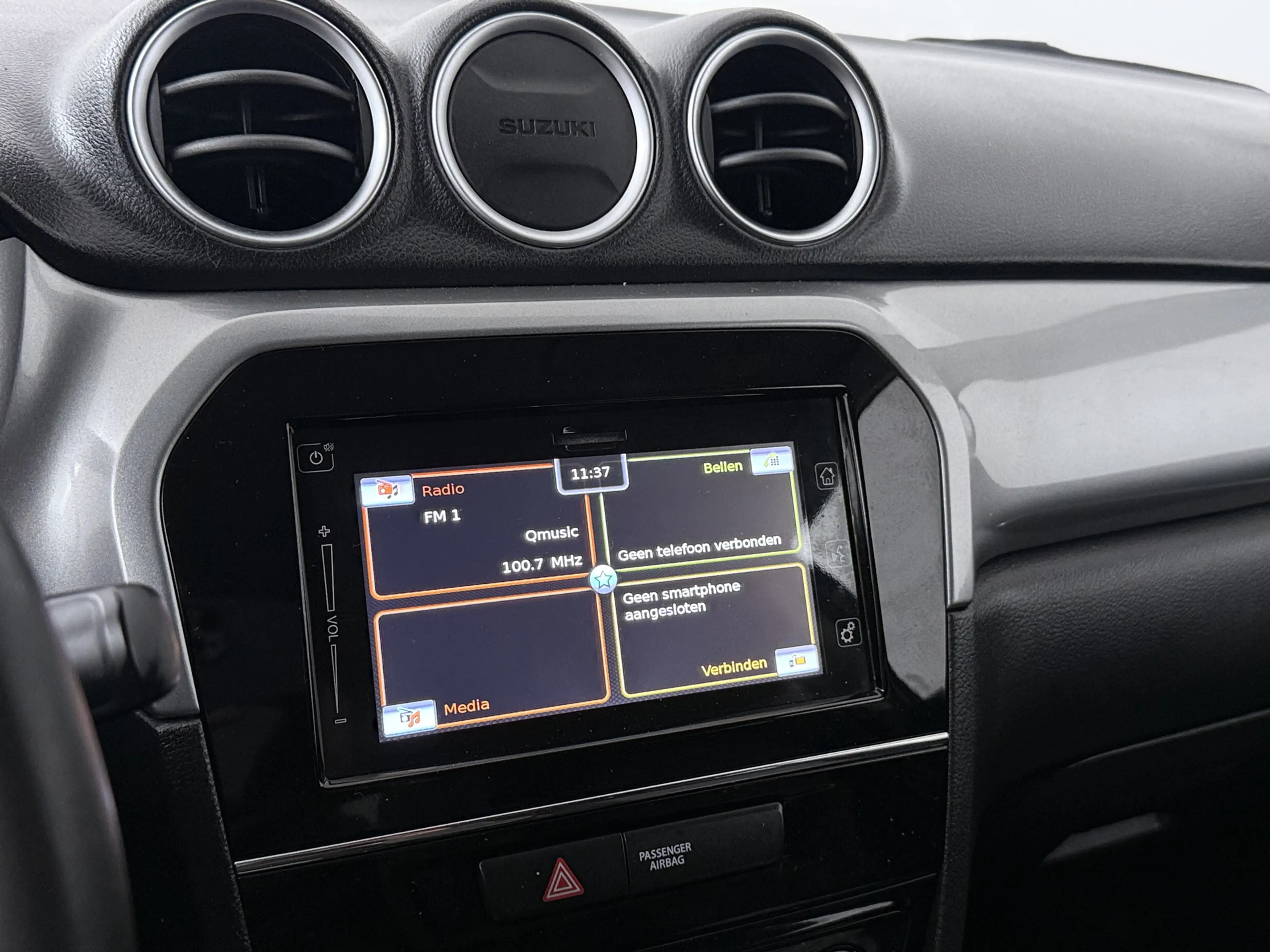 Suzuki Vitara 1.6 Exclusive — photo 12