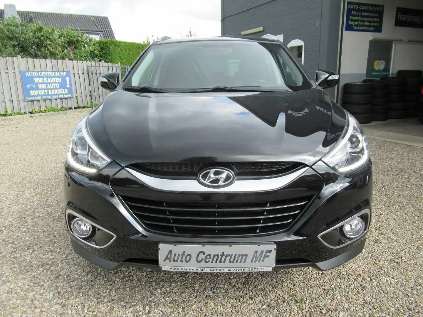 Hyundai iX35 2.0  Automatik Trend Schwarz - 2