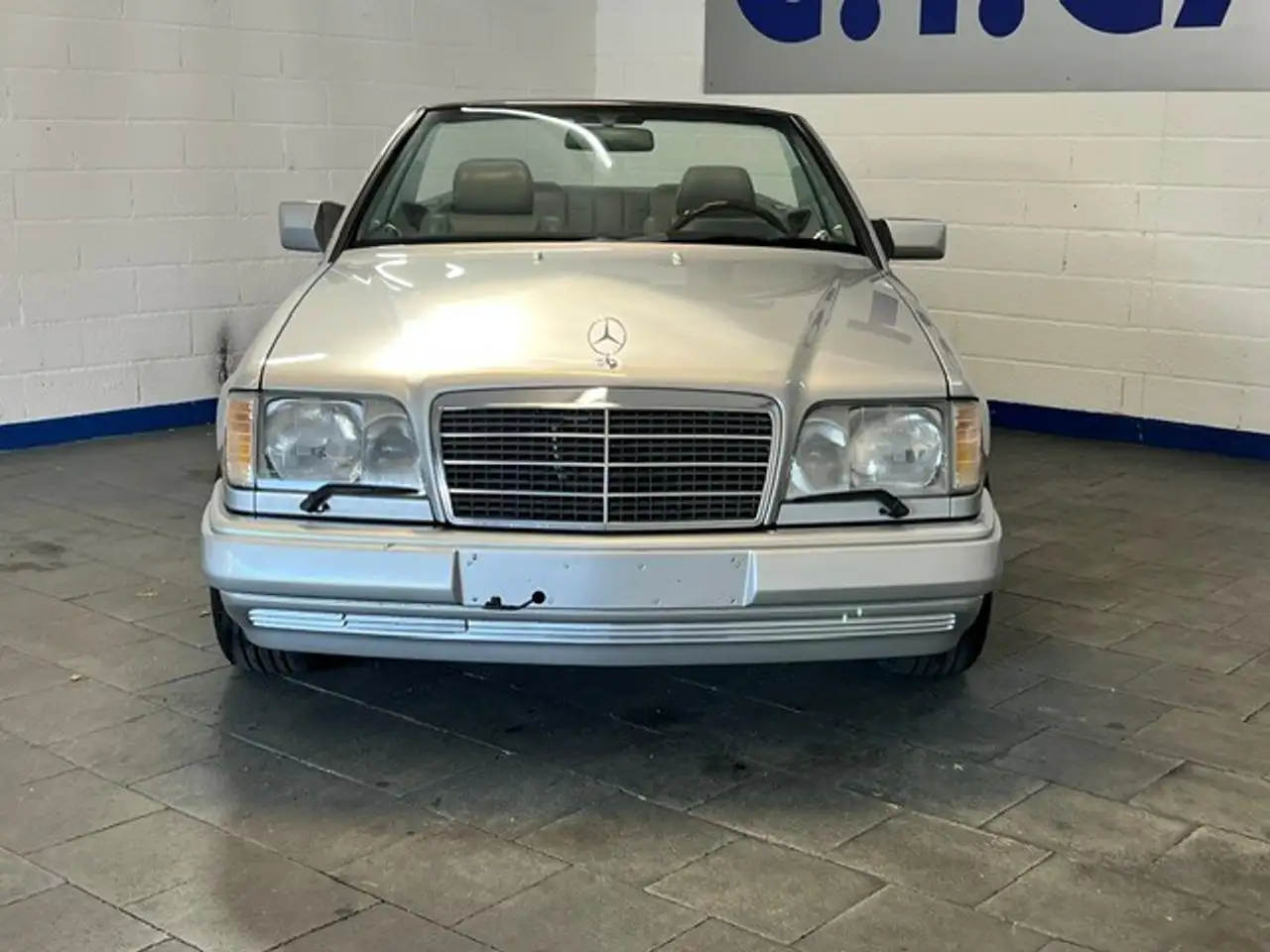 Mercedes-Benz E 320 AMG Line - W124, foto 5