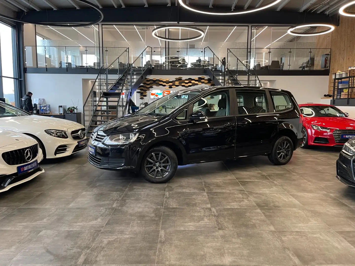 Volkswagen Sharan BMT *TEMPOMAT*SZHZ*AHK*TÜV neu* Schwarz - 1