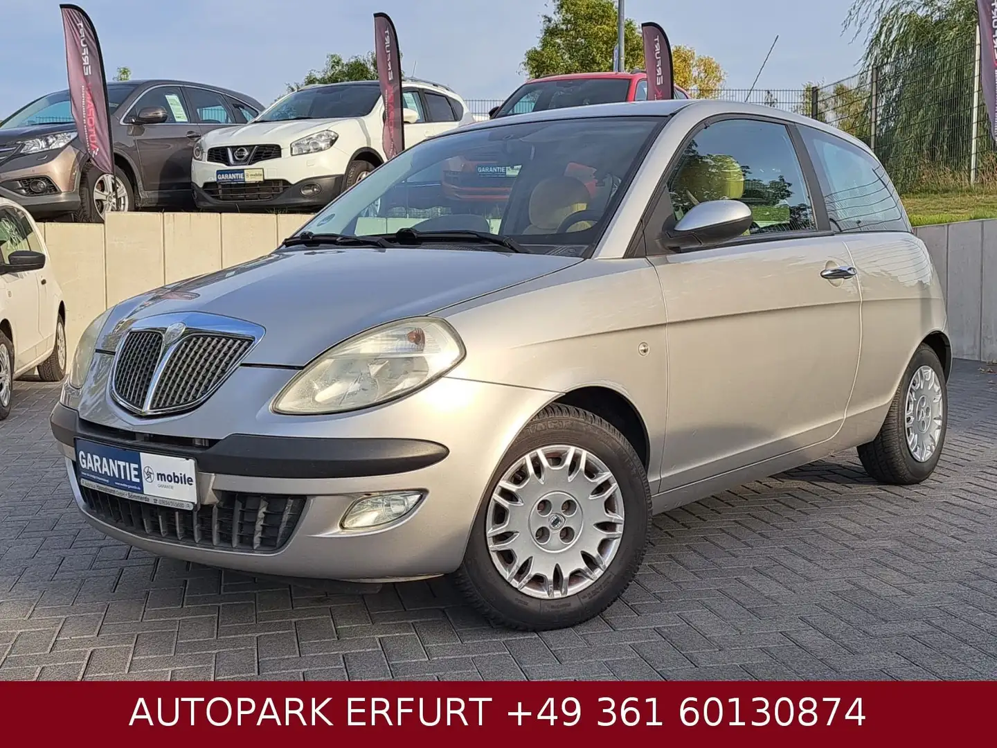 Lancia Ypsilon 1.2 16V Argento*Klima*Navi*Phone*PDC Gris - 1