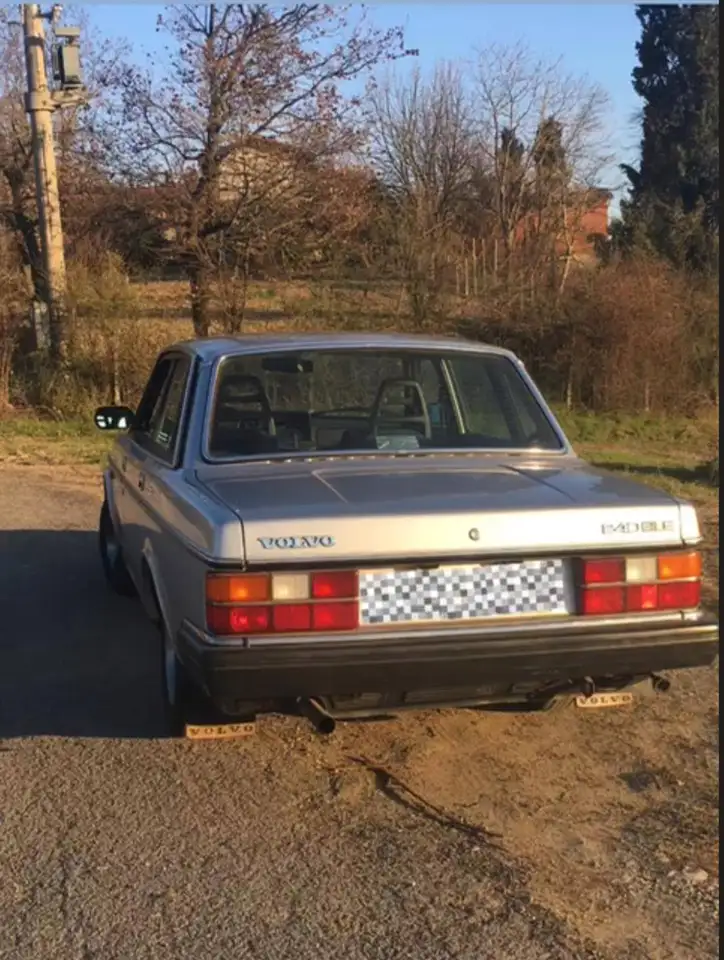Volvo 240 2.0 GLE, foto 3