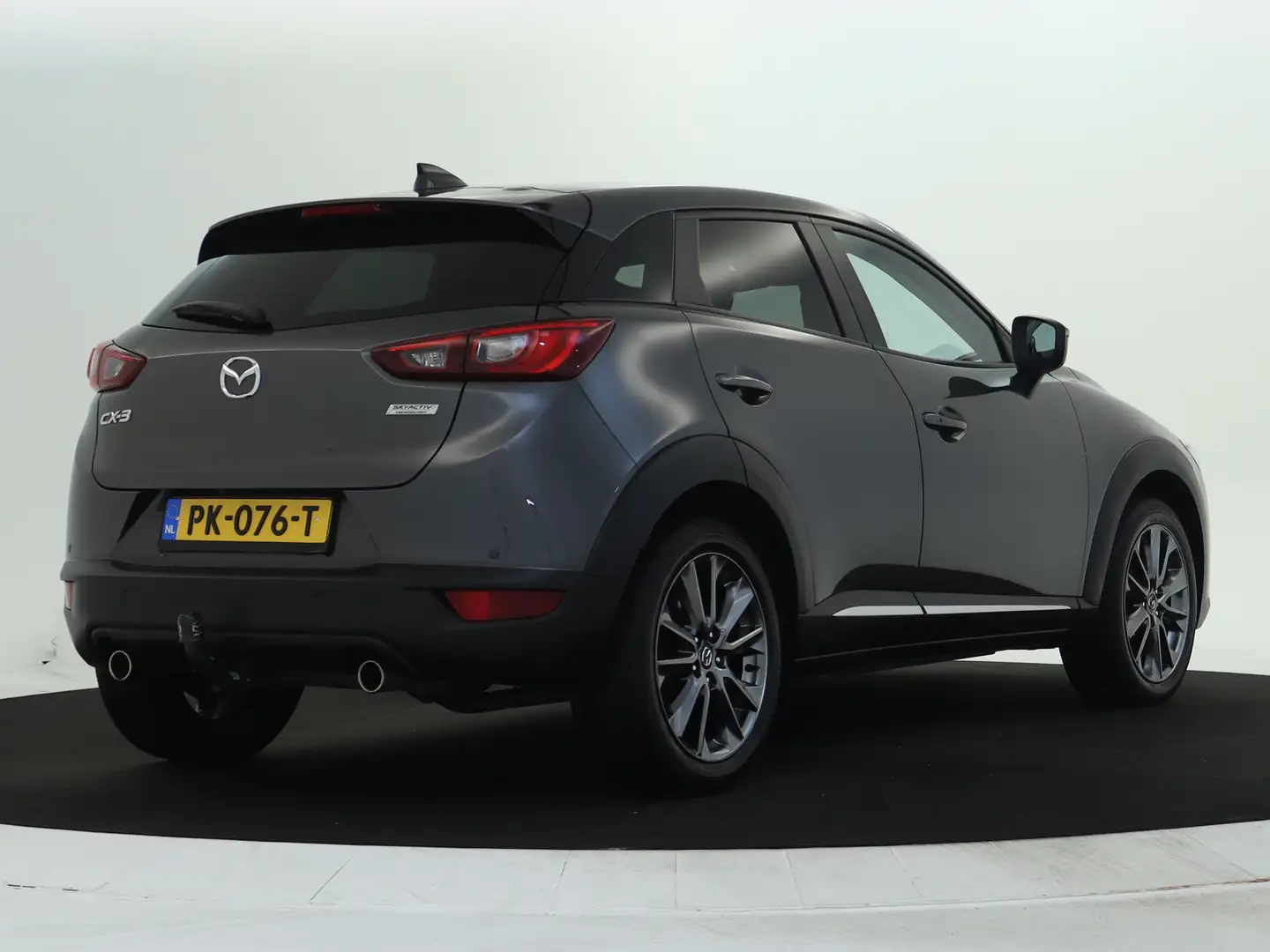 Mazda CX-3 2.0 SkyActiv-G 120 GT-Luxury | Trekhaak | Automaat Grijs - 2