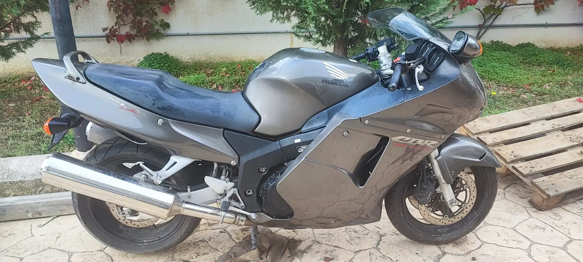 Honda CBR 1100 Grigio - 2