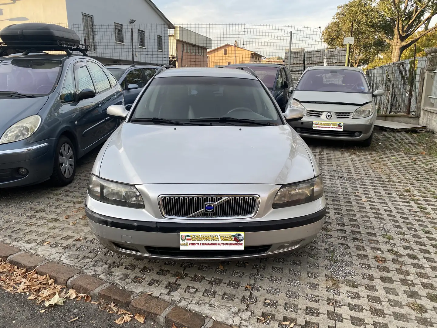 Volvo V70 V70 2.0t Silber - 2