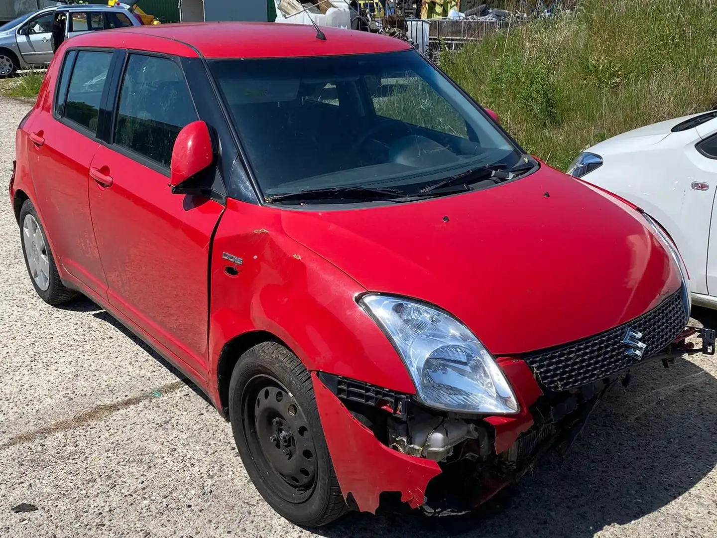 Suzuki Swift 1.3 DDiS Diesel Klima Radio CD HU/AU 06/2025 Rot - 2