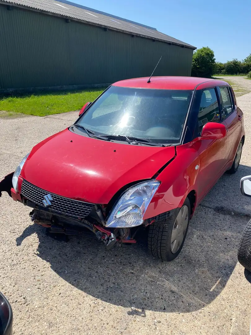 Suzuki Swift 1.3 DDiS Diesel Klima Radio CD HU/AU 06/2025 Rot - 1