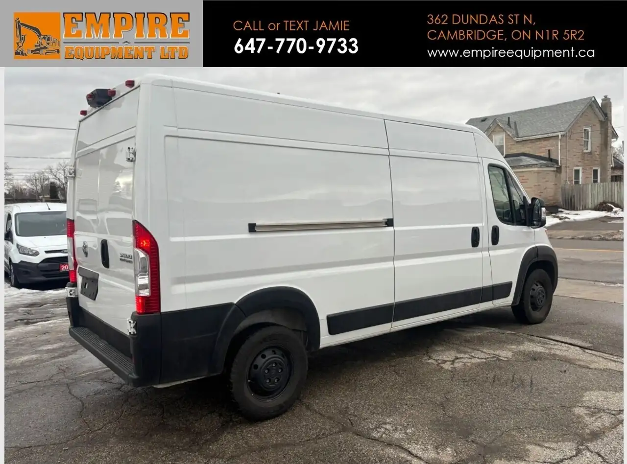 RAM ProMaster 3500 снимка RAM ProMaster 3500