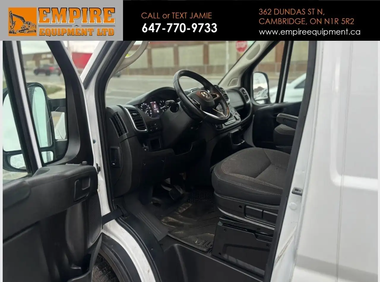 RAM ProMaster 3500 снимка RAM ProMaster 3500