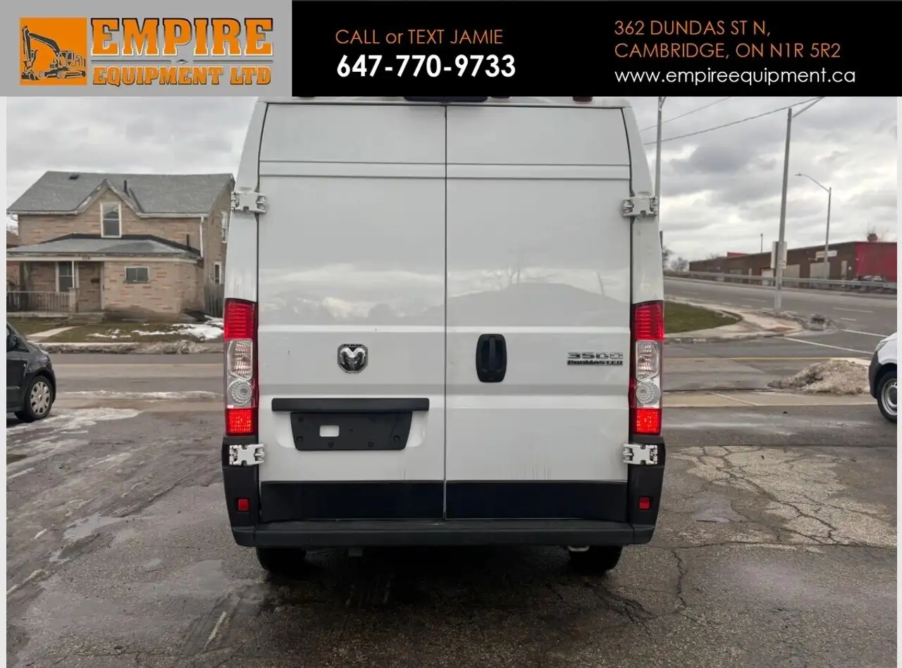 RAM ProMaster 3500 снимка RAM ProMaster 3500