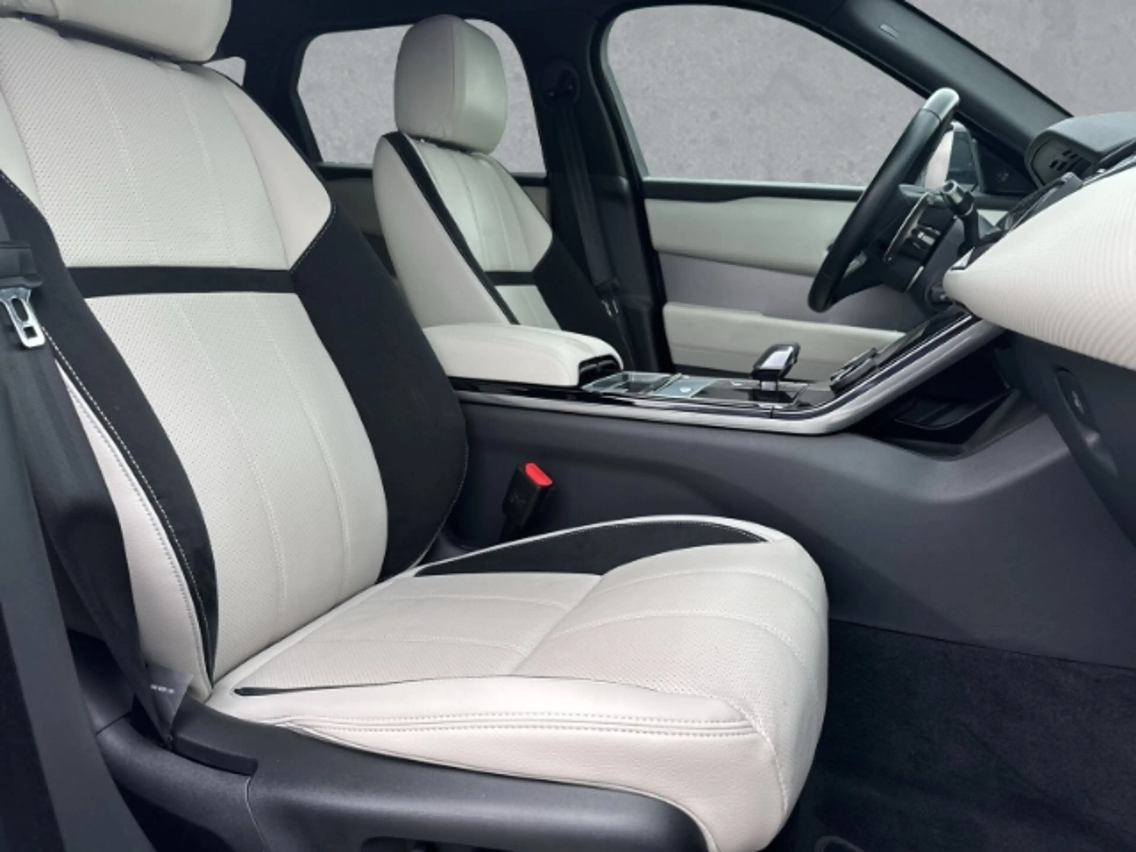 Land Rover Range Rover Velar P250 R-Dynamic SE BlackPack 20''LM DAB ACC Frontsc — photo 3