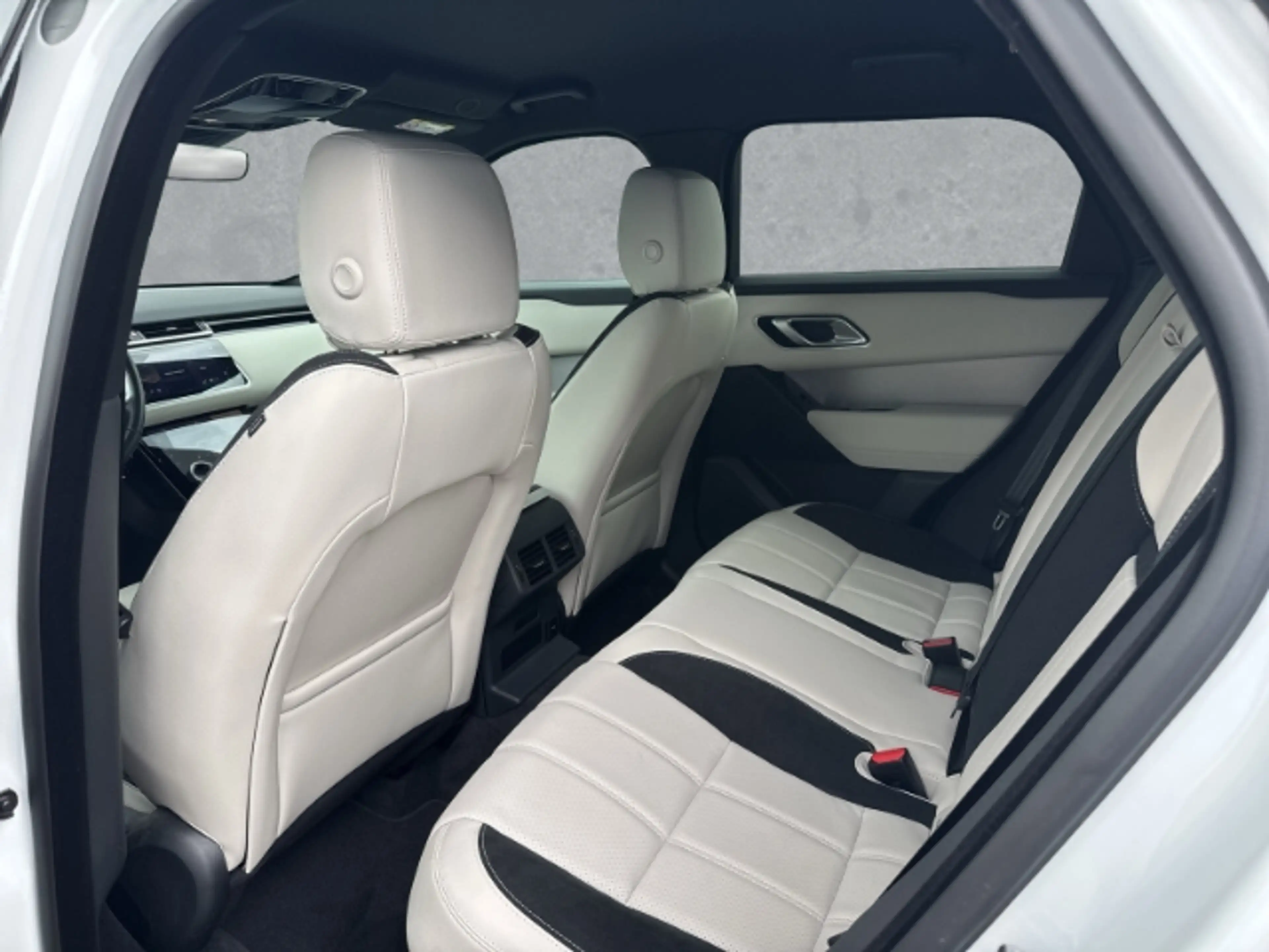 Land Rover Range Rover Velar P250 R-Dynamic SE BlackPack 20''LM DAB ACC Frontsc — photo 5