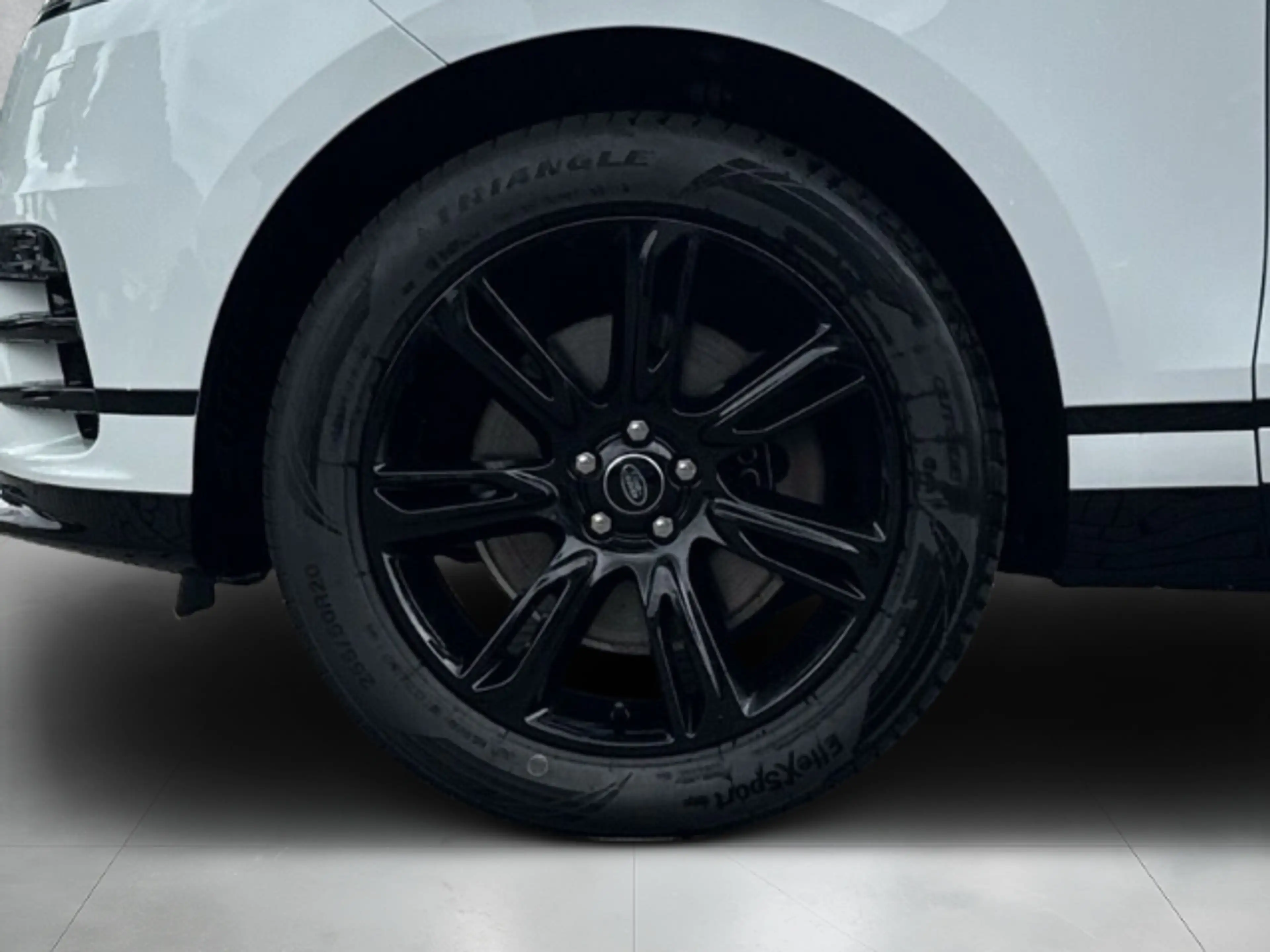 Land Rover Range Rover Velar P250 R-Dynamic SE BlackPack 20''LM DAB ACC Frontsc — photo 9