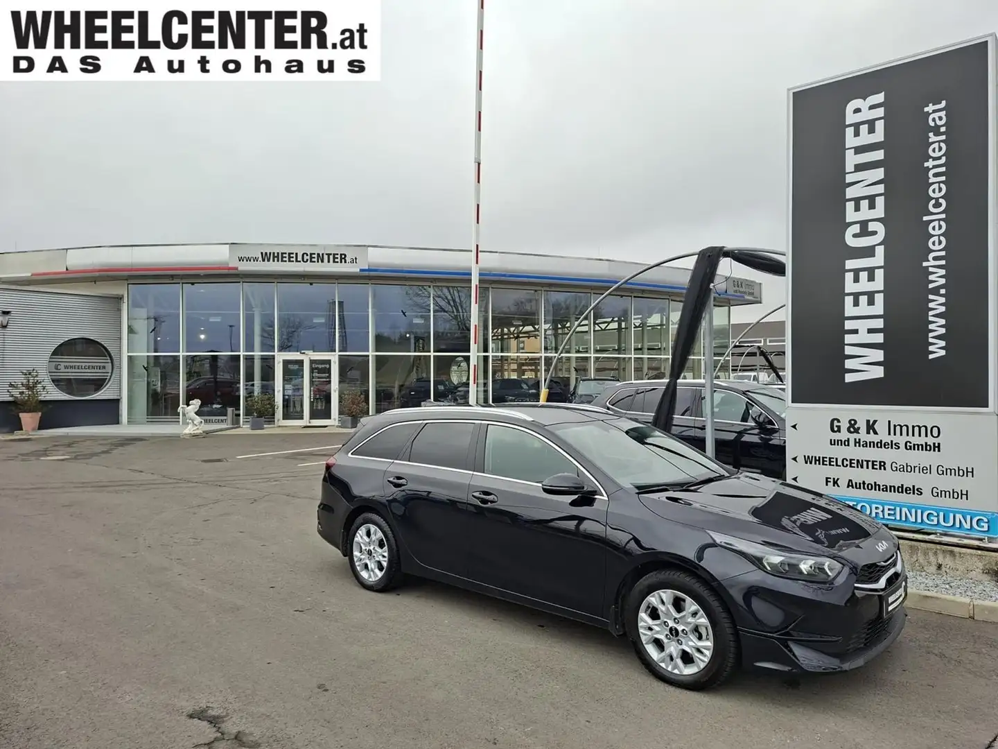 Kia Ceed SW / cee'd SW ceed SW 1,5 TGDI Gold 48V DCT Schwarz - 1