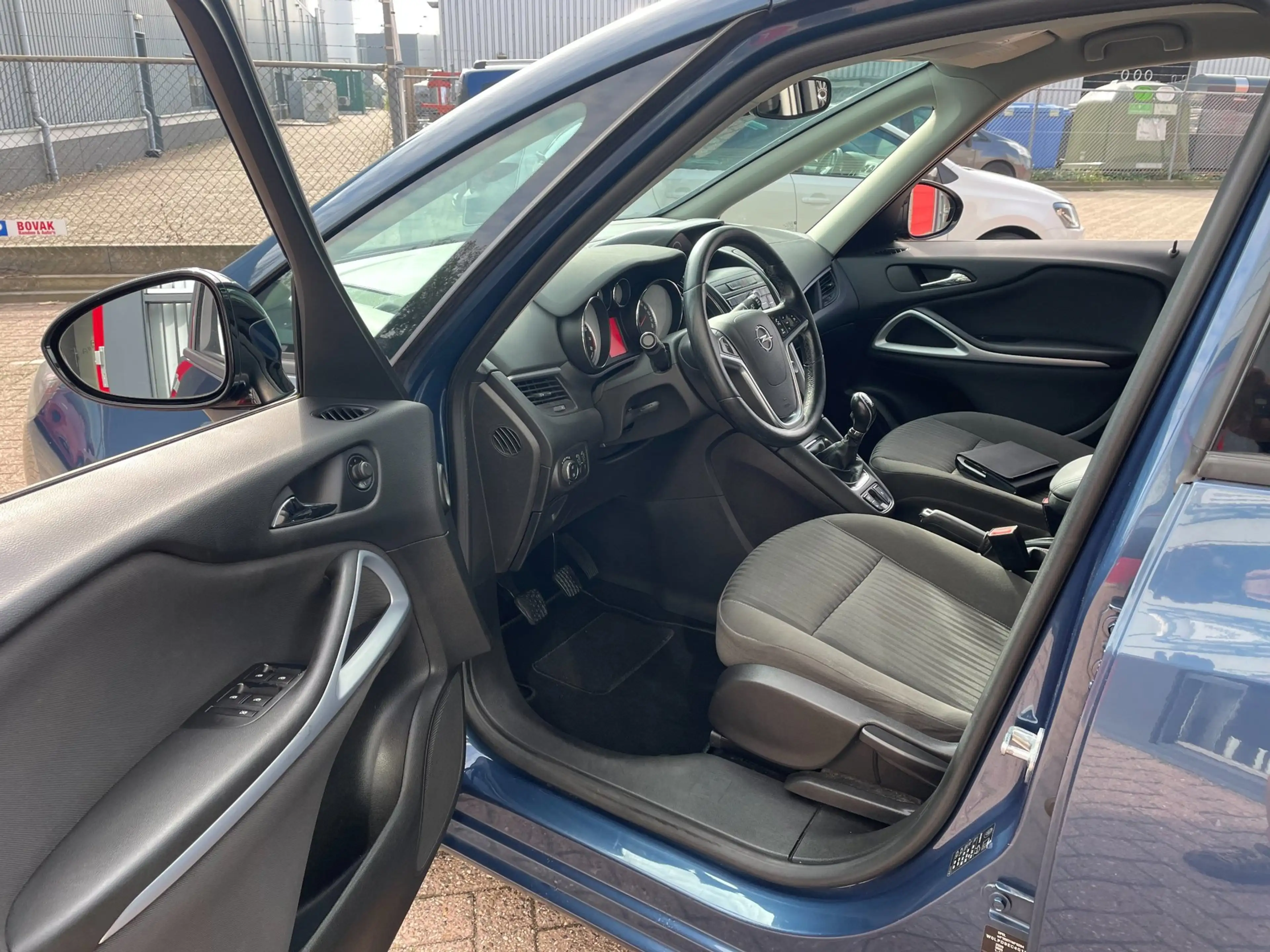 Opel Zafira Tourer 1.4i 16v Business Edition 7 Persoons — photo 5