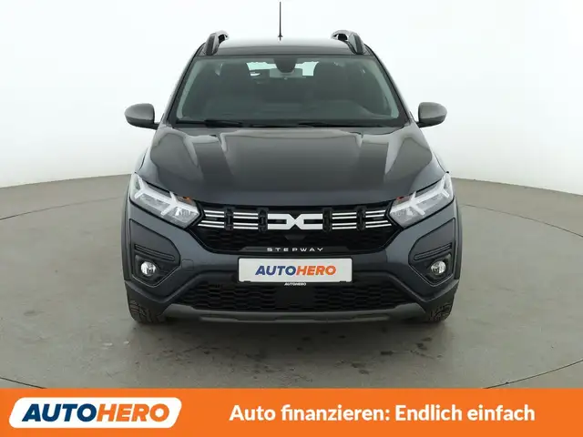 Dacia Sandero view 9