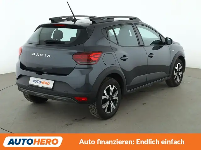 Dacia Sandero view 6