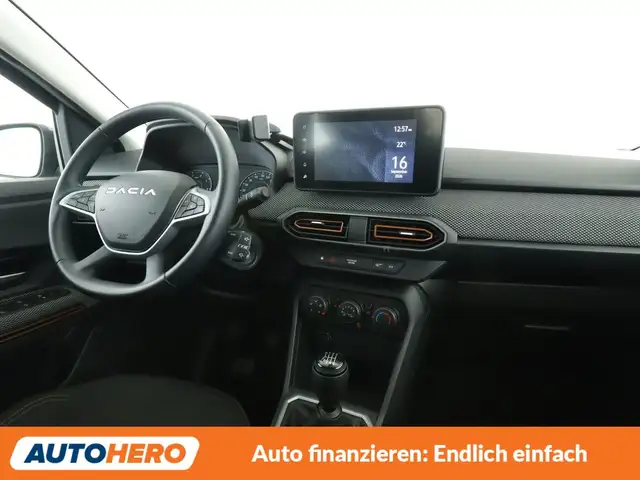 Dacia Sandero view 13